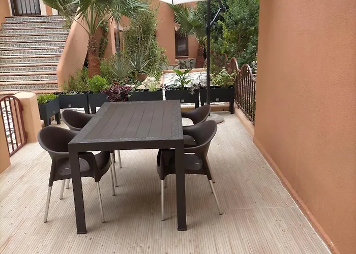 En Cala Manzanera Кальпе